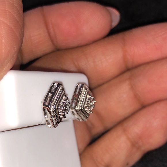 REAL DIAMOND White gold tone square earring NOT CZ - Picture 3 of 9
